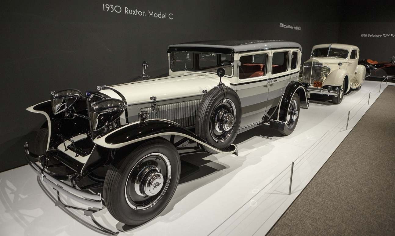 Click to Enlarge-Esc to Close myimgs/ArtDecoCars1910-36/1930 Ruxton.jpg